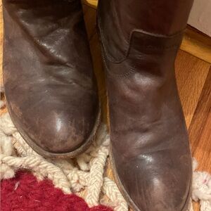 Vintage Frye boots size 8